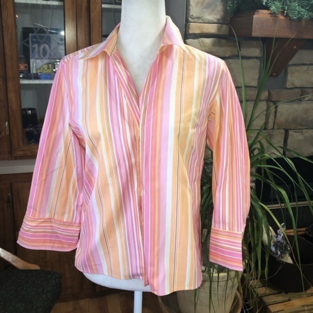 TALBOTS SIZE 6 MULTICOLORED PINK BUTTON UP BLOUSE 3/4 SLEEVES WRINKLE RESISTANT